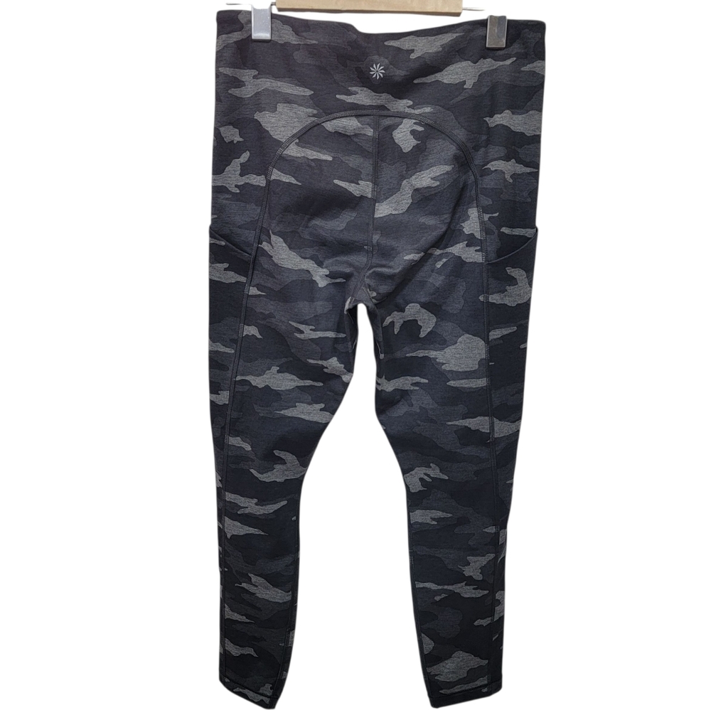 NWT Athleta Ultimate Camo 7/8 Tights Grey Athletic Workout Leggings Women’s M - Picture 6 of 17